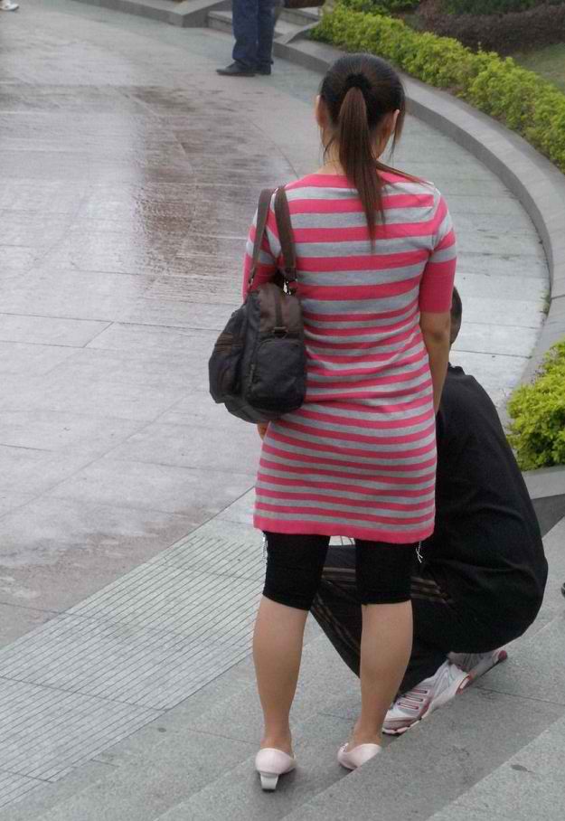 叫大点声今晚家里没人冷教